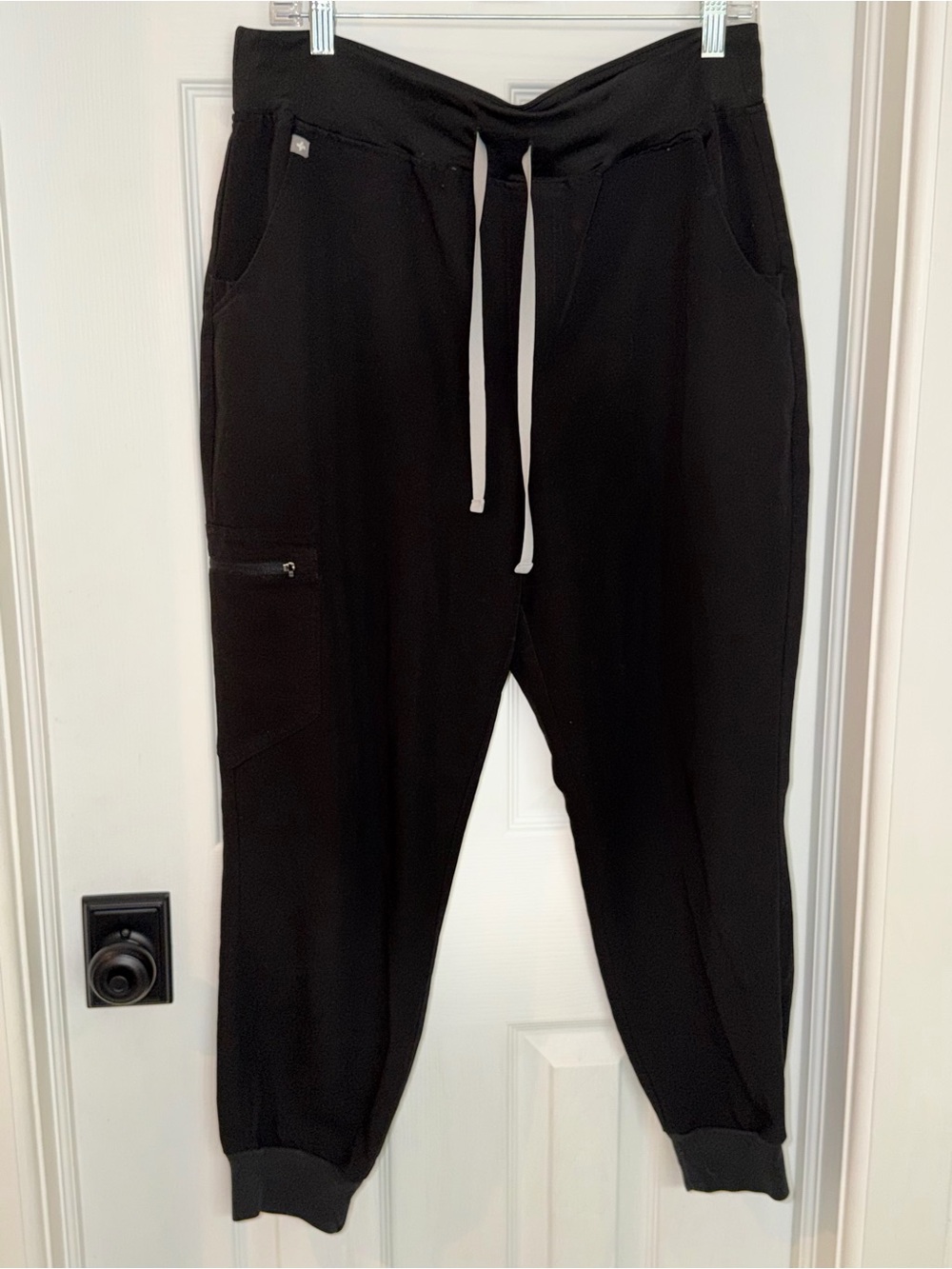 FIGS High Waisted Zamora Jogger Scrub Pants Black Large Petite L/P
